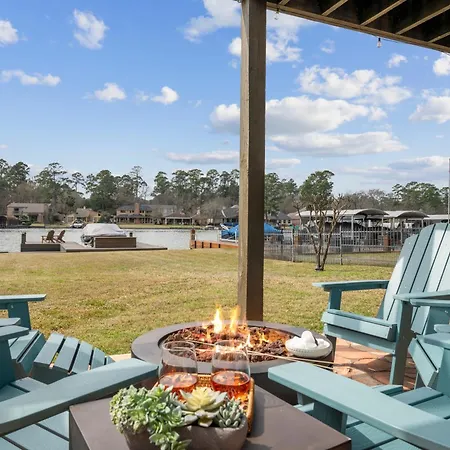 Magnolia Lake House On The Waterfront